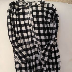 6 months Gigi and Max zip